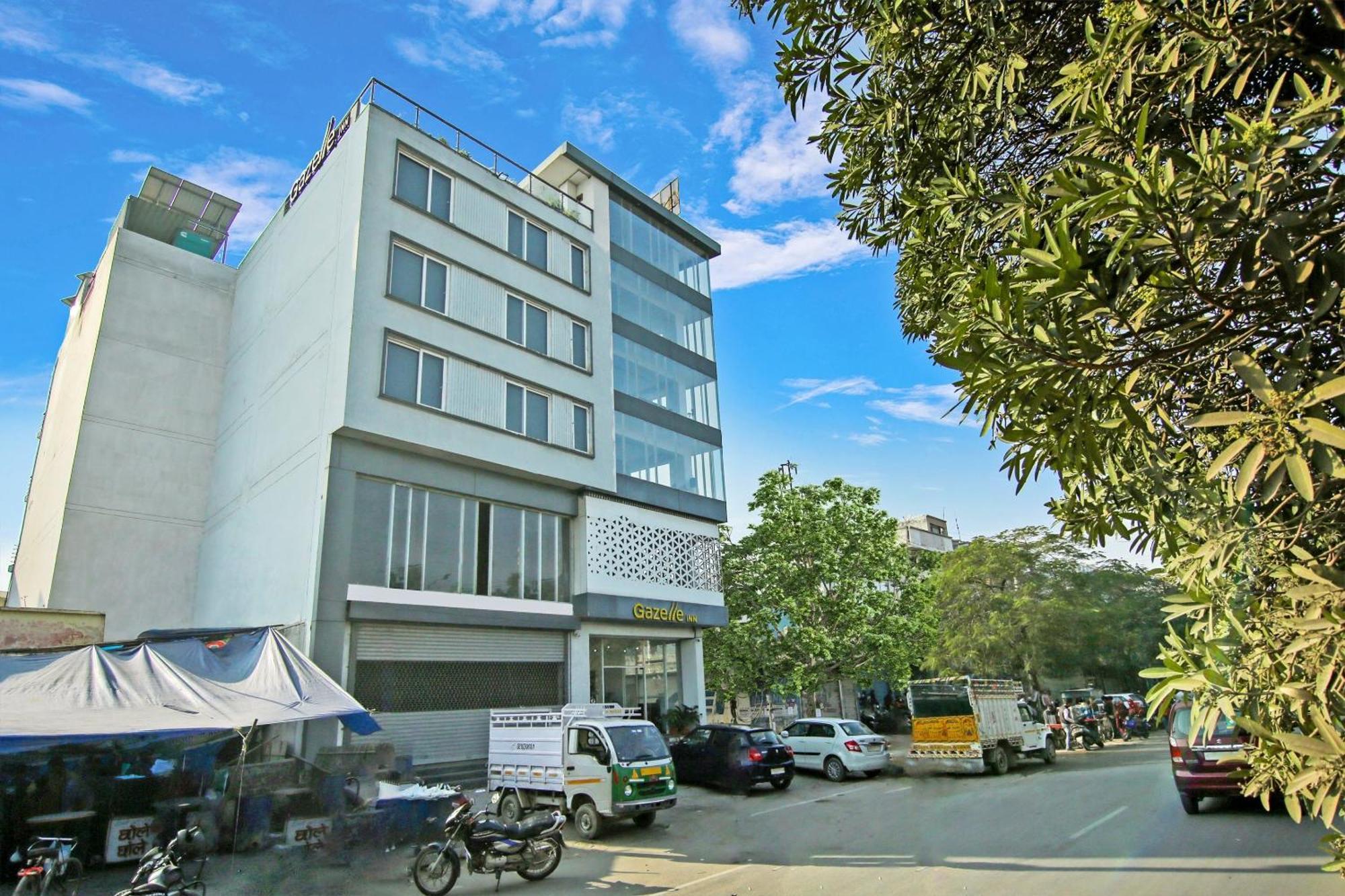 Super Townhouse Geetanjali Inn غورغاون المظهر الخارجي الصورة