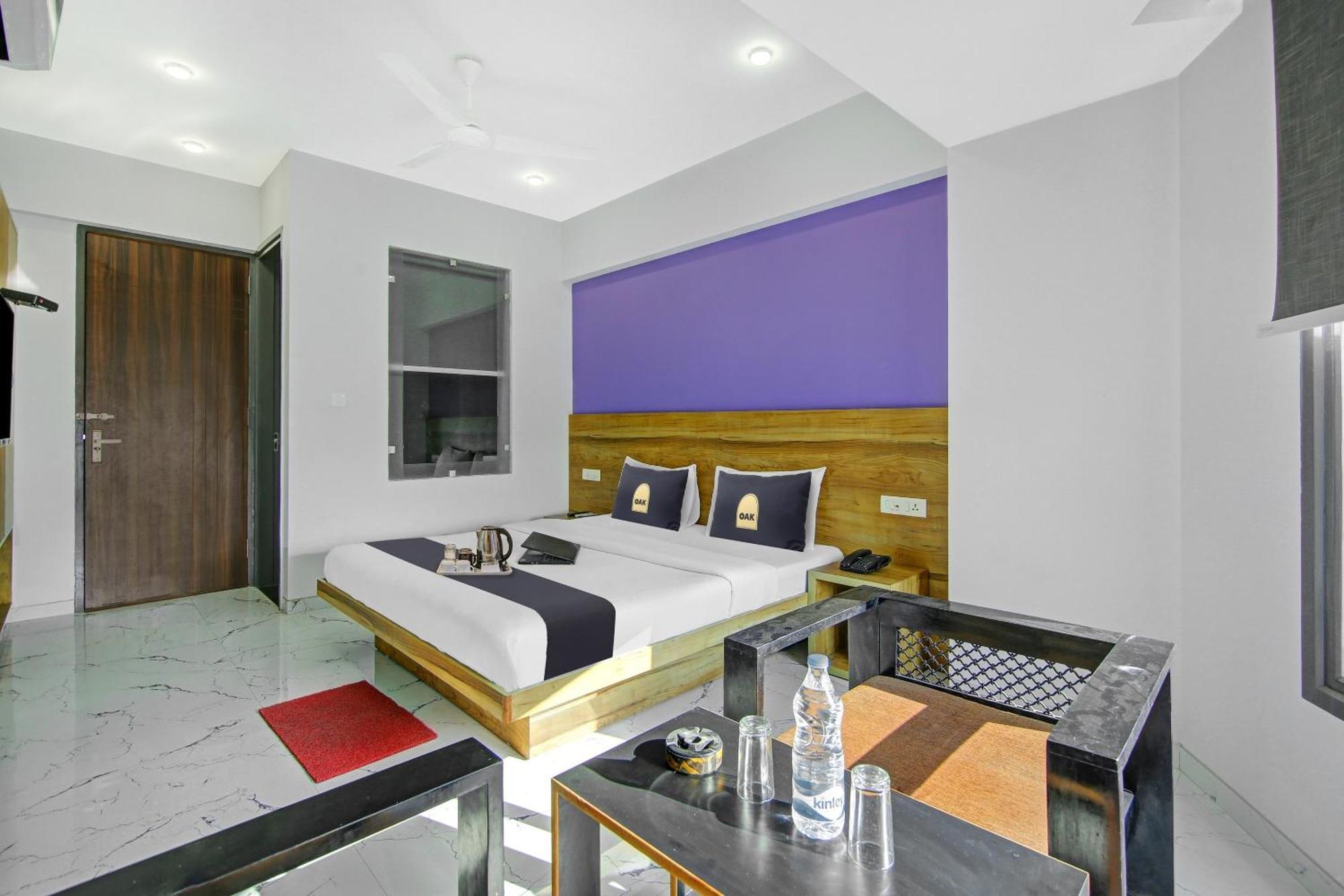 Super Townhouse Geetanjali Inn غورغاون المظهر الخارجي الصورة